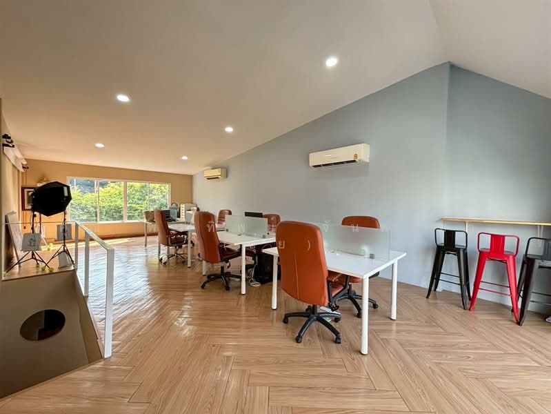 โฮมออฟฟิศ 2 ชั้น 20 ตร.ว. โฮมออฟฟิศ ซอยลาดพร้าว33 แยก1 ใกล้ MRTสถานีลาดพร้าว ถนนลาดพร้าว, Bangkok, Chan Kasem, Chatuchak, Bangkok, Studio, 150 sqm, Townhouse For Sale, by คุณ พรทิพย์ จันทร์หา (ปุ๋ย), 500168703 - DDproperty.com