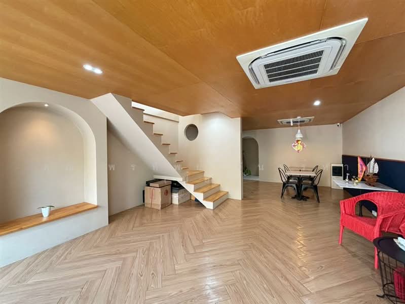 โฮมออฟฟิศ 2 ชั้น 20 ตร.ว. โฮมออฟฟิศ ซอยลาดพร้าว33 แยก1 ใกล้ MRTสถานีลาดพร้าว ถนนลาดพร้าว, กรุงเทพ, จันทรเกษม, จตุจักร, กรุงเทพ, 150 ตร.ม., ทาวน์เฮ้าส์ ขาย, โดย คุณ พรทิพย์ จันทร์หา (ปุ๋ย), 500168703 - DDproperty.com