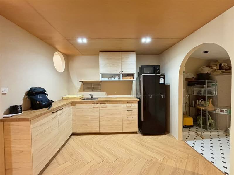 โฮมออฟฟิศ 2 ชั้น 20 ตร.ว. โฮมออฟฟิศ ซอยลาดพร้าว33 แยก1 ใกล้ MRTสถานีลาดพร้าว ถนนลาดพร้าว, กรุงเทพ, จันทรเกษม, จตุจักร, กรุงเทพ, 150 ตร.ม., ทาวน์เฮ้าส์ ขาย, โดย คุณ พรทิพย์ จันทร์หา (ปุ๋ย), 500168703 - DDproperty.com