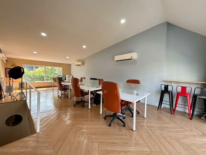 โฮมออฟฟิศ 2 ชั้น 20 ตร.ว. โฮมออฟฟิศ ซอยลาดพร้าว33 แยก1 ใกล้ MRTสถานีลาดพร้าว ถนนลาดพร้าว, กรุงเทพ, จันทรเกษม, จตุจักร, กรุงเทพ, 150 ตร.ม., ทาวน์เฮ้าส์ ขาย, โดย คุณ พรทิพย์ จันทร์หา (ปุ๋ย), 500168703 - DDproperty.com