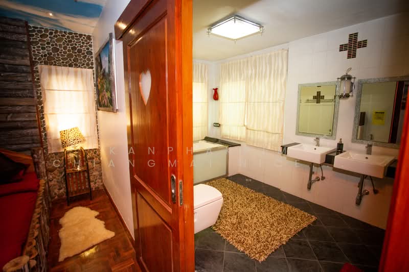 House and Hotel business for sale with good location, Chiang Mai, Wat Khet, Muang Chiang Mai, Chiang Mai, , 1,000 sqm, Business For Sale, by Kanphakpim Chiangmai Nice Home, 500168705 - DDproperty.com