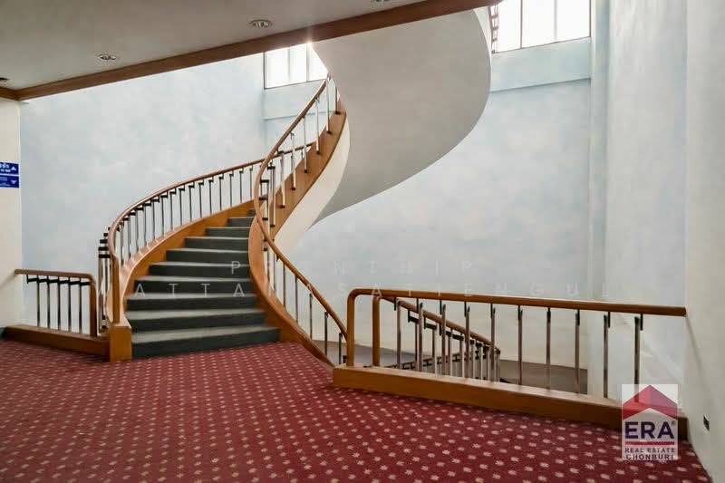 Hotel & Land for Sale in Central Chonburi | 148 Rooms with Parking Buildings on 5+ Rai, Chon Buri (Pattaya), -, Bang Pla Soi, Muang Chon Buri, Chon Buri (Pattaya), , 30,000 sqm, Business For Sale, by Pronthip Wattanasatiengul, 500168714 - DDproperty.com