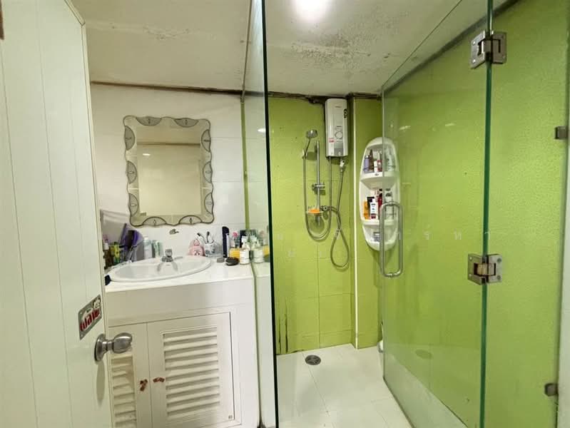 ที่ดิน + บ้าน 2 ชั้น 50 ตร.ว. ซอยพหลโยธิน26 ถนนพหลโยธิน, กรุงเทพ, ถนนพหลโยธิน, จอมพล, จตุจักร, กรุงเทพ, 200 ตร.ม., บ้านเดี่ยว ขาย, โดย คุณ พรทิพย์ จันทร์หา (ปุ๋ย), 500168717 - DDproperty.com