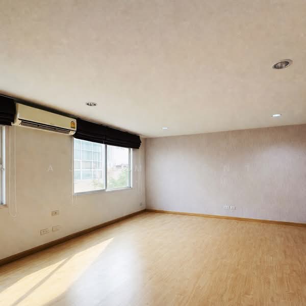 ทาวน์โฮม3ชั้น 20.4ตรว. ซ.นาคนิวาส48 แยก14 (ลาดพร้าว71), Bangkok, Lat Phrao, Lat Phrao, Bangkok, 3 Bedrooms, 165 sqm, Townhouse For Sale, by AJHOMECENTER - คุณบู้, 500168728 - DDproperty.com