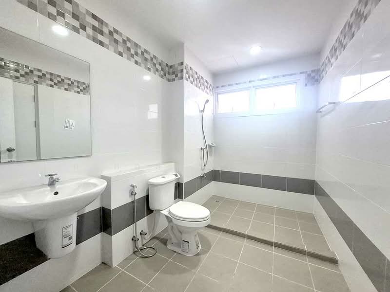 ตึก 3 ชั้น 1 ห้อง ซอยพหลโยธิน 62 ถนนพหลโยธิน ปทุมธานี, ปทุมธานี, พหลโยธิน, คูคต, ลำลูกกา, ปทุมธานี, 175 ตร.ม., ทาวน์เฮ้าส์ ขาย, โดย กรกฤตย์ บุญสระ, 500168746 - DDproperty.com