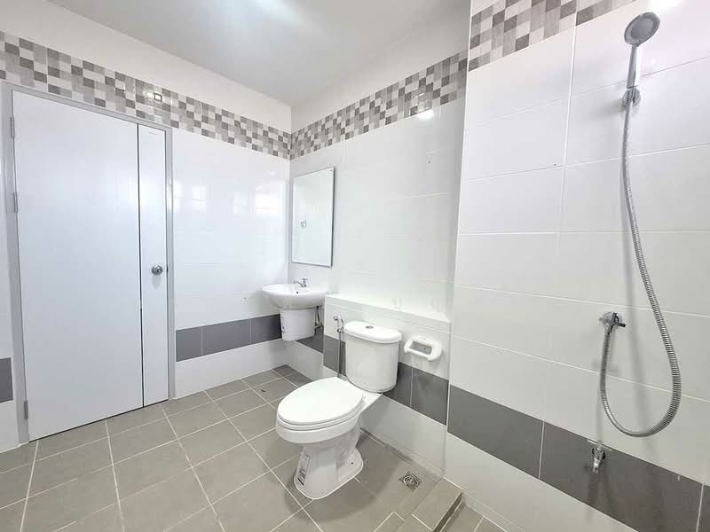 ตึก 3 ชั้น 1 ห้อง ซอยพหลโยธิน 62 ถนนพหลโยธิน ปทุมธานี, Pathum Thani, พหลโยธิน, Khu Khot, Lam Luk Ka, Pathum Thani, 4 Bedrooms, 175 sqm, Townhouse For Sale, by กรกฤตย์ บุญสระ, 500168746 - DDproperty.com