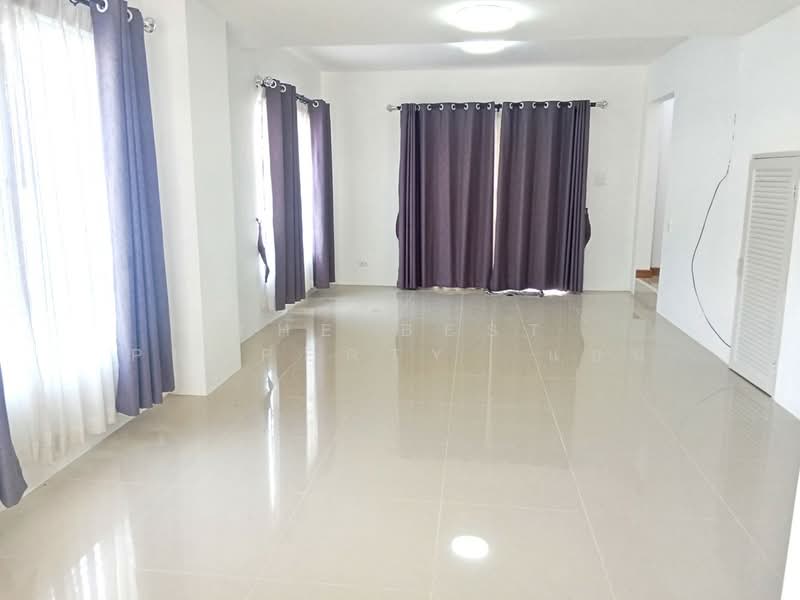 หมู่บ้านไลฟ์ ทาวน์โฮม ห้วยกะปิ (Life Townhome), ชลบุรี, ห้วยกะปิ, เมืองชลบุรี, ชลบุรี, 120 ตร.ม., ทาวน์เฮ้าส์ ขาย, โดย The Best Property แอน, 500168748 - DDproperty.com