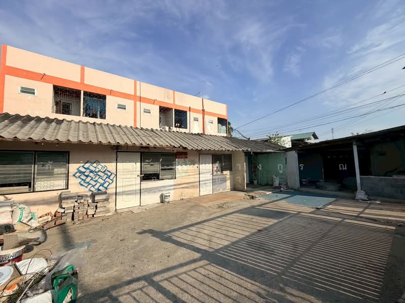 ทาวน์เฮ้าส์ให้เช่า ลำลูกกาคลอง3 ถนนเลียบคลองสาม ต.ลาดสวาย อ.ลำลูกกา จ.ปทุมธานี, Pathum Thani, เลียบคลอง3, Khlong Sam, Khlong Luang, Pathum Thani, 3 Bedrooms, 200 sqm, Townhouse For Rent, by ภัทรนัน อิศรางกูร ณ อยุธยา, 500168766 - DDproperty.com