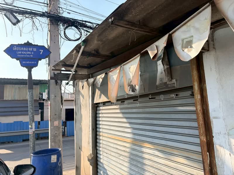 ให้เช่า - ทาวน์เฮ้าส์ให้เช่า ลำลูกกาคลอง3 ถนนเลียบคลองสาม ต.ลาดสวาย อ.ลำลูกกา จ.ปทุมธานี, ปทุมธานี