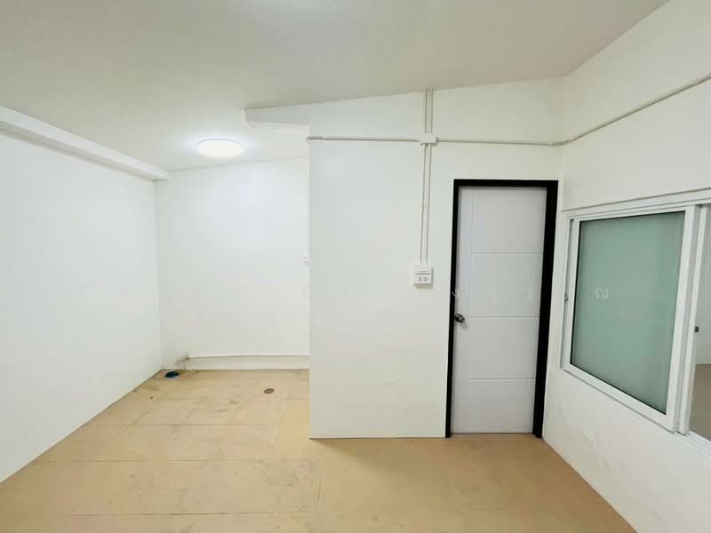 บ้านไทยสมุทร 2 ลาดกระบัง ซอยลาดกระบัง16 ถนนลาดกระบัง ตำบลราชาเทวะ อำเภอบางพลี จังหวัดสมุทรปราการ, Samut Prakan, ลาดกระบัง, Rachathewa, Bang Plee, Samut Prakan, 1 Bedroom, 64 sqm, Townhouse For Sale, by ภัทรนัน อิศรางกูร ณ อยุธยา, 500168793 - DDproperty.com