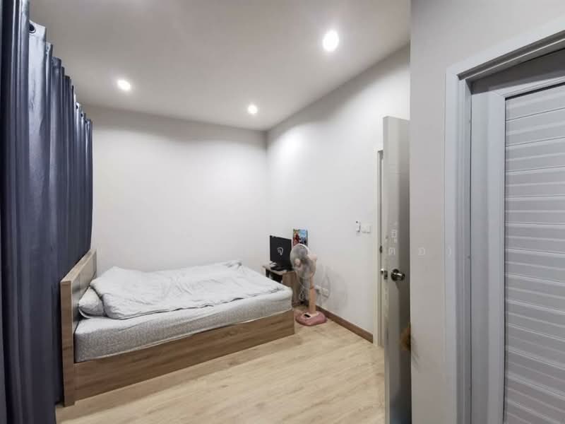 The Modish Chaiyaphruek-Wongwaen, Nonthaburi, Soi Sai Noi-Lat Bua Luang, Sai Noi, Sai Noi, Nonthaburi, 4 Bedrooms, 160 sqm, Townhouse For Sale, by คุณ ชนะพันธุ์ แก้วศรีพจน์ (ต่อ), 500168815 - DDproperty.com