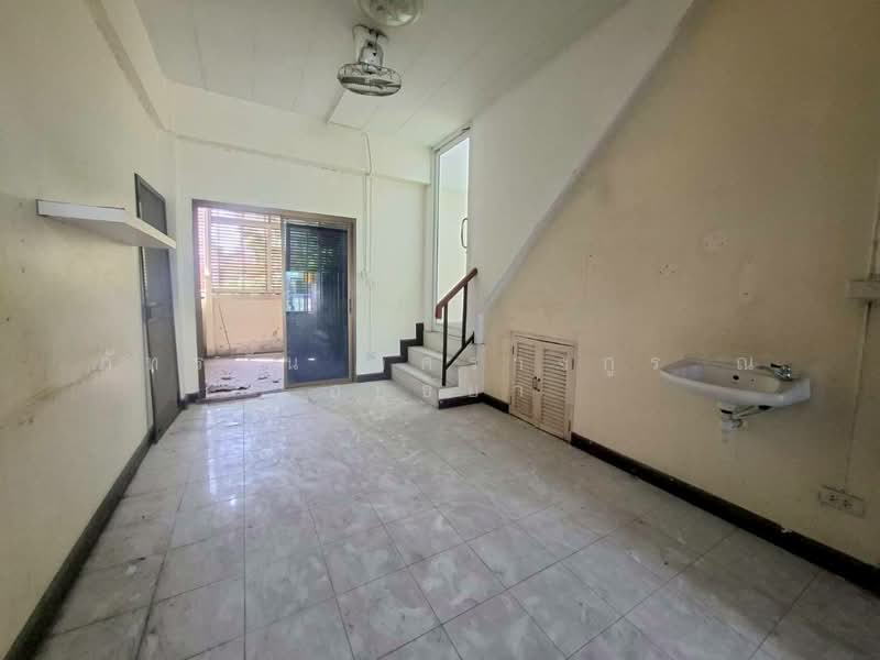 อาคารพาณิชย์ 3.5 ชั้น ถนนลำลูกกา 11 ถนนเสมาฟ้าคราม ต.คูคต อ.ลำลูกกา จ.ปทุมธานี, ปทุมธานี, ลำลูกกา, คูคต, ลำลูกกา, ปทุมธานี, 76 ตร.ม., ตึกแถว-อาคารพาณิชย์ ขาย, โดย ภัทรนัน อิศรางกูร ณ อยุธยา, 500168825 - DDproperty.com