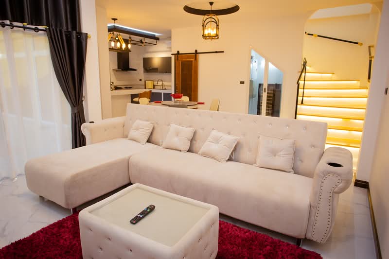 Hotel business for sale with good location, Chiang Mai, Wat Khet, Muang Chiang Mai, Chiang Mai, , 2,000 sqm, Business For Sale, by Kanphakpim Chiangmai Nice Home, 500168830 - DDproperty.com