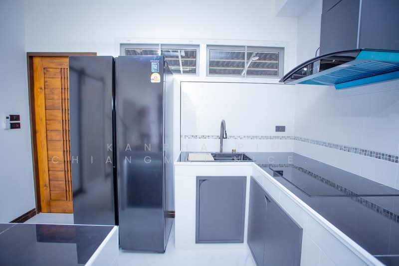 Hotel business for sale with good location, Chiang Mai, Wat Khet, Muang Chiang Mai, Chiang Mai, , 2,000 sqm, Business For Sale, by Kanphakpim Chiangmai Nice Home, 500168830 - DDproperty.com