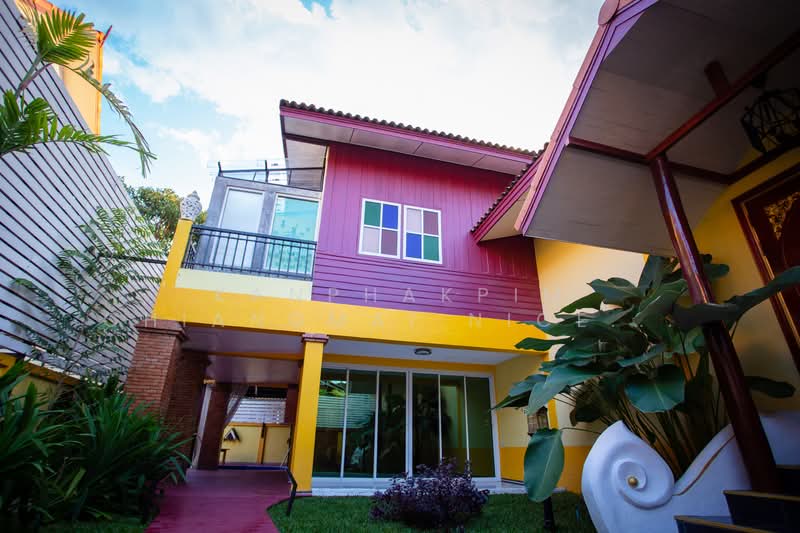 Hotel business for sale with good location, Chiang Mai, Wat Khet, Muang Chiang Mai, Chiang Mai, , 2,000 sqm, Business For Sale, by Kanphakpim Chiangmai Nice Home, 500168830 - DDproperty.com