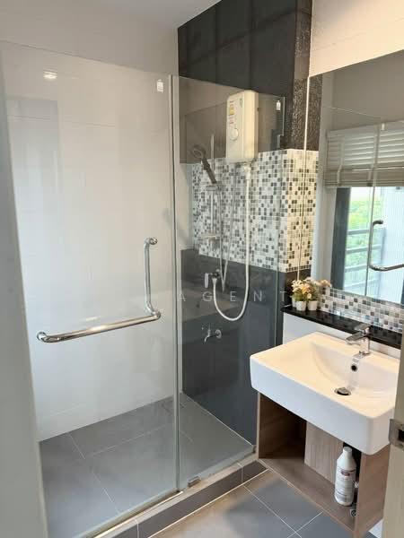 Baan Klang Muang Ladprao-Serithai, Bangkok, 8-2 Soi Serithai 52, Khan Na Yao, Khan Na Yao, Bangkok, 3 Bedrooms, 152 sqm, Townhouse For Rent, by NR AGENT, 500168835 - DDproperty.com