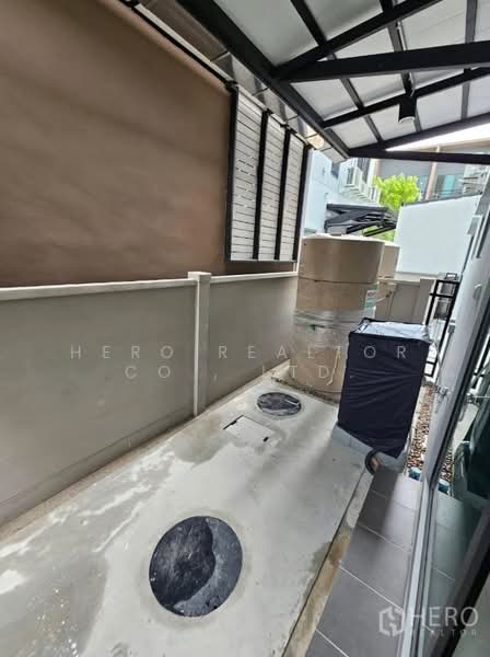 For Rent Townhouse in Baan Klang Muang Rama 9-Krungthep Kreetha in Thap Chang, Saphan Sung hre00310, Bangkok, Thap Chang, Saphan Sung, Bangkok, 3 Bedrooms, 152 sqm, Townhouse For Rent, by Hero Realtor Co., Ltd., 500168852 - DDproperty.com