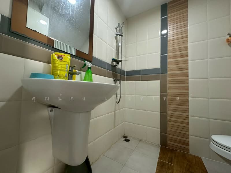 Golden Town Rama 2, Samut Sakhon, Rama 2 Road, Soi Wat Panthai Norasing, Phanthai Norasing, Muang Samut Sakhon, Samut Sakhon, 4 Bedrooms, 100 sqm, Townhouse For Sale, by คุณน้อง เกรทเทสต์, 500168857 - DDproperty.com