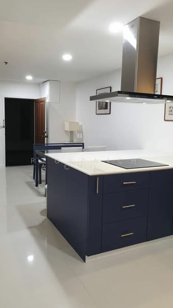 Baan Ploenchit, Bangkok, Soi Ruamrudee 2 Ploenchit Road, Lumphini, Pathum Wan, Bangkok, 2 Bedrooms, 100 sqm, Condo For Rent, by Ploypatcha Chomchid, 500168896 - DDproperty.com