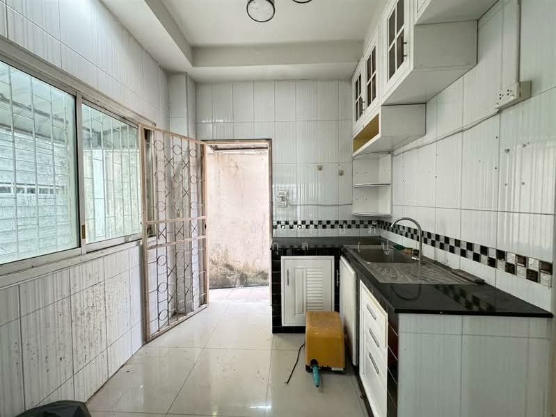 อาคารพาณิชย์ 3 ชั้น 34 ตร.ว. อาคารพาณิชย์ ตรงข้ามหมู่บ้านสิรินพาร์ค ซอยบางแวก, กรุงเทพ, บางไผ่, บางแค, กรุงเทพ, 150 ตร.ม., ตึกแถว-อาคารพาณิชย์ ขาย, โดย คุณ ภรนันท์ปภัษฬ์ สวัสดิยกุล (ปู), 500168916 - DDproperty.com