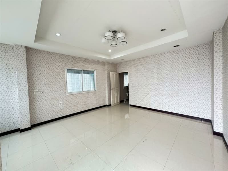 อาคารพาณิชย์ 3 ชั้น 34 ตร.ว. อาคารพาณิชย์ ตรงข้ามหมู่บ้านสิรินพาร์ค ซอยบางแวก, กรุงเทพ, บางไผ่, บางแค, กรุงเทพ, 150 ตร.ม., ตึกแถว-อาคารพาณิชย์ ขาย, โดย คุณ ภรนันท์ปภัษฬ์ สวัสดิยกุล (ปู), 500168916 - DDproperty.com