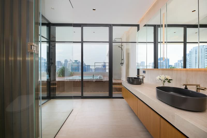 The Waterford Park, Bangkok, Soi Sukhumvit 53, Khlong Tan Nua, Watthana, Bangkok, 3 Bedrooms, 473 sqm, Condo For Sale, by Atima Julplang, 500168925 - DDproperty.com