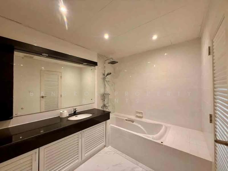 Liberty Park 2, Bangkok, 55 Soi Sukhumvit 11, Khlongtoei Nua, Watthana, Bangkok, 3 Bedrooms, 119 sqm, Condo For Rent, by BANGKOK PROPERTY AGENTS, 500168931 - DDproperty.com