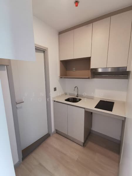 Knightsbridge Prime Sathorn : ไนท์บริดจ์ ไพรม์ สาทร, กรุงเทพ, 599 นราธิวาสราชนครินทร์, ทุ่งมหาเมฆ, สาทร, กรุงเทพ, 33 ตร.ม., คอนโด ให้เช่า, โดย Bencharong (Yok) Treerat-a-na-wat, 500168937 - DDproperty.com