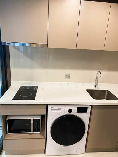 Life Ladprao, Bangkok, 992 Ladprao Road, Jom Phon, Chatuchak, Bangkok, 1 Bedroom, 35 sqm, Condo For Rent, by Bencharong (Yok) Treerat-a-na-wat, 500168958 - DDproperty.com