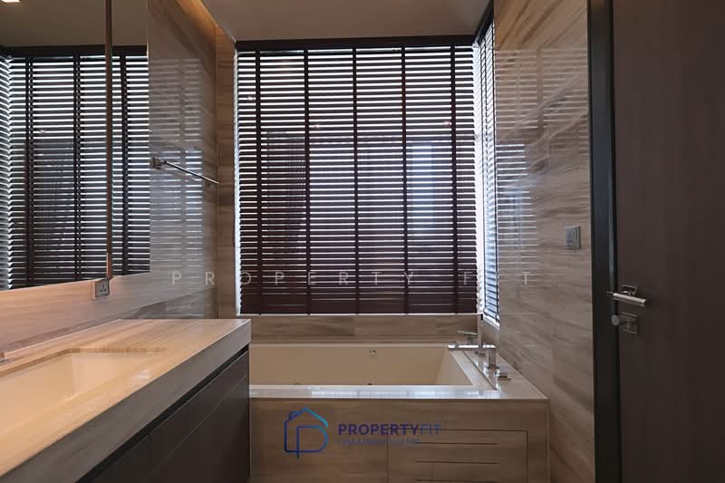 Q1 Sukhumvit, Bangkok, 1 Sukhumvit Road, Khlong Toei, Khlong Toei, Bangkok, 3 Bedrooms, 148 sqm, Condo For Rent, by Property Fit, 500168966 - DDproperty.com