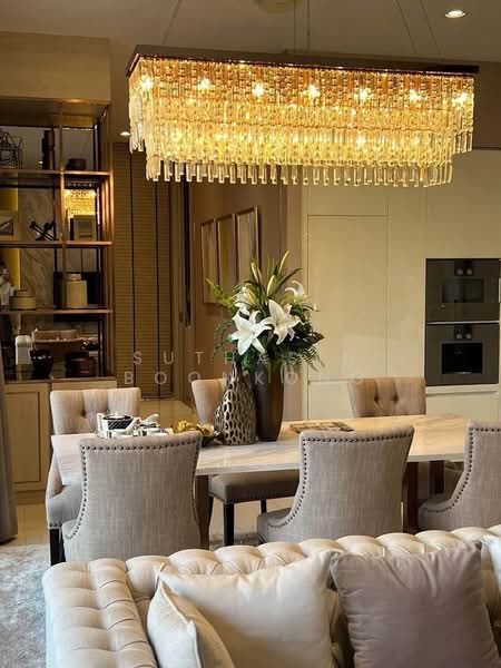 Vittorio 39, Bangkok, 8 Sukhumvit, Khlong Tan Nua, Watthana, Bangkok, 2 Bedrooms, 137 sqm, Condo For Rent, by Suthasin Boonkong, 500169012 - DDproperty.com