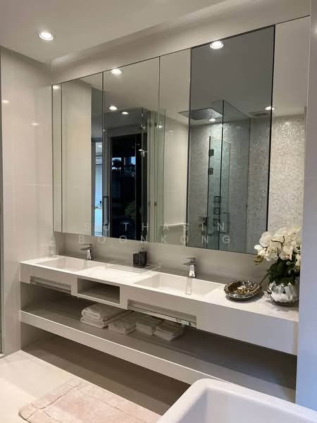 Vittorio 39, Bangkok, 8 Sukhumvit, Khlong Tan Nua, Watthana, Bangkok, 2 Bedrooms, 137 sqm, Condo For Rent, by Suthasin Boonkong, 500169012 - DDproperty.com