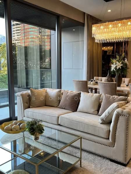 Vittorio 39, Bangkok, 8 Sukhumvit, Khlong Tan Nua, Watthana, Bangkok, 2 Bedrooms, 137 sqm, Condo For Rent, by Suthasin Boonkong, 500169012 - DDproperty.com