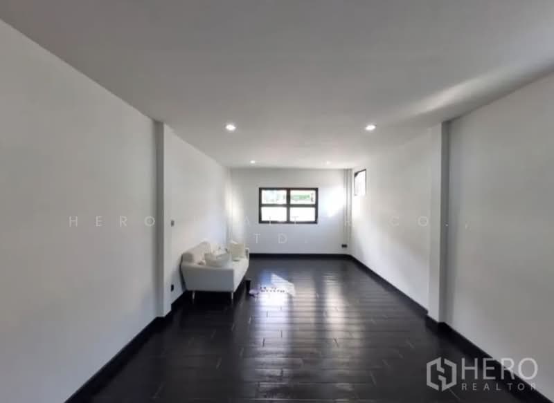 ให้เช่า บ้านเดี่ยว 3 ห้องนอน ย่านสวนหลวง กรุงเทพฯ hre00312, กรุงเทพ, สวนหลวง, สวนหลวง, กรุงเทพ, 240 ตร.ม., บ้านเดี่ยว ให้เช่า, โดย Hero Realtor Co., Ltd., 500169022 - DDproperty.com