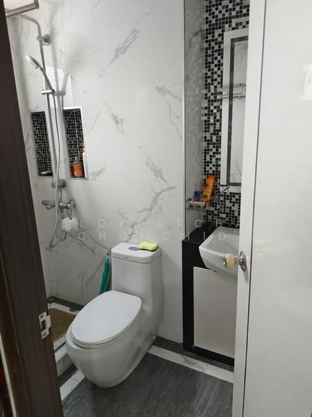 Lumpini Place Water Cliff, Bangkok, Soi Sathu Pradit 19 Yeak 10, Chong Nonsi, Yan Nawa, Bangkok, 3 Bedrooms, 126 sqm, Condo For Rent, by Ploypatcha Chomchid, 500169032 - DDproperty.com