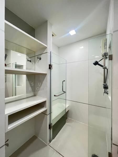 Thru Thonglor, Bangkok, Petchaburi Road, Bang Kapi, Huai Khwang, Bangkok, 1 Bedroom, 37 sqm, Condo For Rent, by Suthasin Boonkong, 500169056 - DDproperty.com