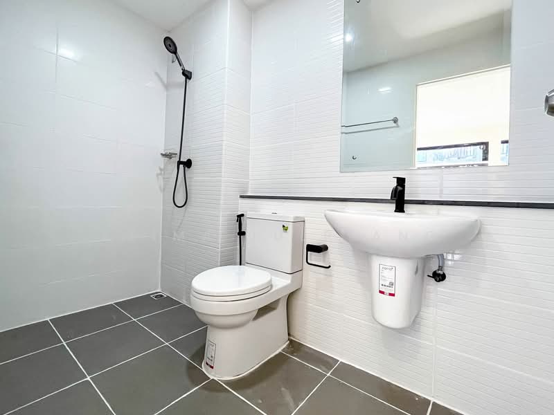 B Republic Sukhumvit 101/1, Bangkok, 101 Sukhumvit, Bang Chak, Phra Khanong, Bangkok, 2 Bedrooms, 42 sqm, Condo For Sale, by Prapapan Wilairojvorakul, 500169118 - DDproperty.com