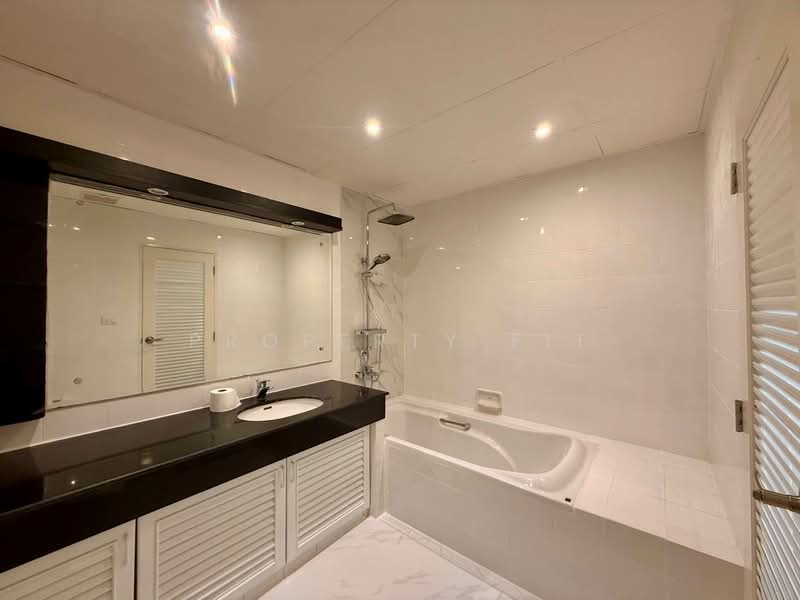 Liberty Park 2, Bangkok, 55 Soi Sukhumvit 11, Khlongtoei Nua, Watthana, Bangkok, 3 Bedrooms, 119 sqm, Condo For Rent, by Property Fit, 500169124 - DDproperty.com