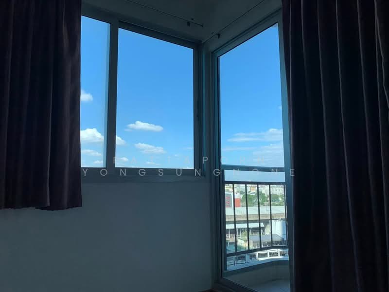 Supalai Park Ekkamai-Thonglor, Bangkok, Petchaburi Road, Bang Kapi, Huai Khwang, Bangkok, 2 Bedrooms, 70 sqm, Condo For Rent, by Pattaporn Yongsungnone, 500169128 - DDproperty.com