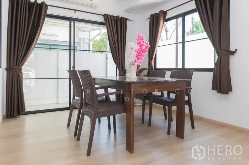 For Rent 3 Bedroom Townhouse in Indy 5 Bangna KM 7 in Bang Kaeo, Bang Phli, Samut Prakan hre00313, Samut Prakan, Bang Kaeo, Bang Plee, Samut Prakan, 3 Bedrooms, 122 sqm, Townhouse For Rent, by Hero Realtor Co., Ltd., 500169148 - DDproperty.com