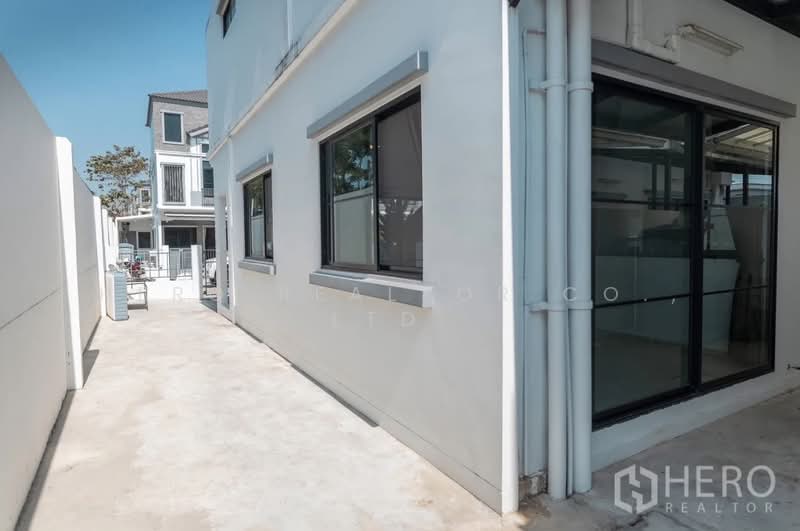 For Rent 3 Bedroom Townhouse in Indy 5 Bangna KM 7 in Bang Kaeo, Bang Phli, Samut Prakan hre00313, Samut Prakan, Bang Kaeo, Bang Plee, Samut Prakan, 3 Bedrooms, 122 sqm, Townhouse For Rent, by Hero Realtor Co., Ltd., 500169148 - DDproperty.com
