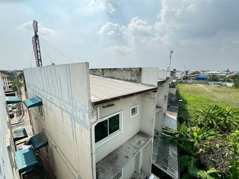 For Sale - อาคารพาณิชย์ 3 ชั้น 33 ตร.ว. อาคารพาณิชย์ ตรงข้ามหมู่บ้านสิรินพาร์ค ซอยบางแวก, Bangkok