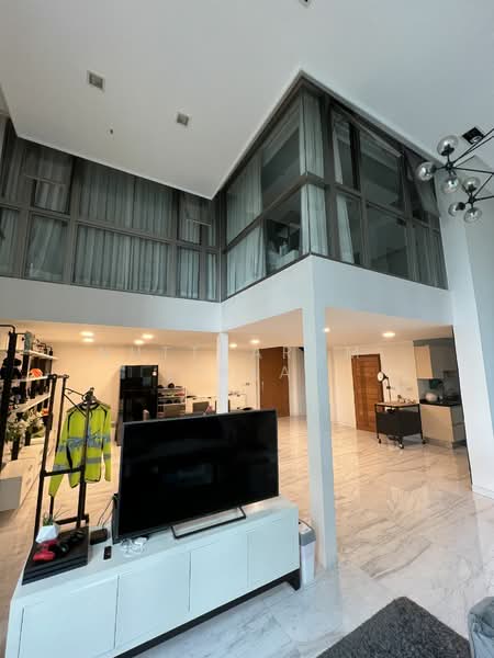 The Emporio Place : ดิ เอ็มโพริโอ เพลส, กรุงเทพ, 93 ซอยสุขุมวิท 24 ถนนสุุขุมวิท, คลองตัน, คลองเตย, กรุงเทพ, 130 ตร.ม., คอนโด ขาย, โดย Nuttharom Linla , 500169187 - DDproperty.com