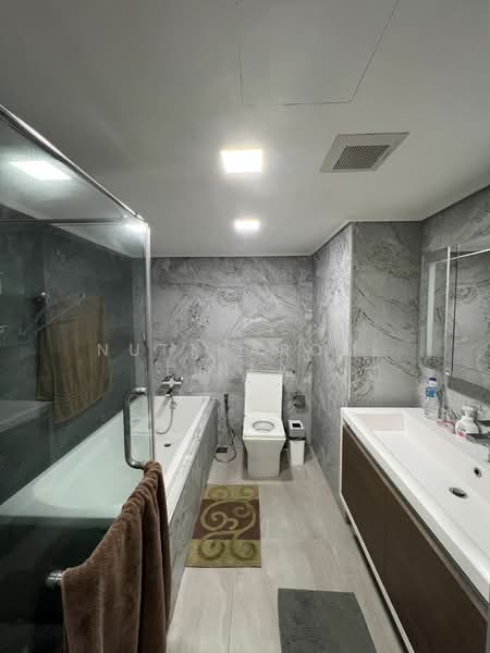 The Emporio Place : ดิ เอ็มโพริโอ เพลส, กรุงเทพ, 93 ซอยสุขุมวิท 24 ถนนสุุขุมวิท, คลองตัน, คลองเตย, กรุงเทพ, 130 ตร.ม., คอนโด ขาย, โดย Nuttharom Linla , 500169187 - DDproperty.com