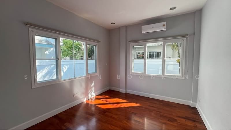 Nantawan Rama 9-Onnut, Bangkok, Soi Mu Ban Nantawan, Prawet, Prawet, Bangkok, 4 Bedrooms, 300 sqm, Single Detached House For Rent, by Suthasin Boonkong, 500169201 - DDproperty.com