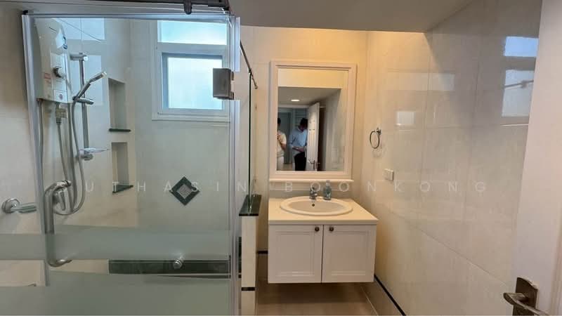 Nantawan Rama 9-Onnut, Bangkok, Soi Mu Ban Nantawan, Prawet, Prawet, Bangkok, 4 Bedrooms, 300 sqm, Single Detached House For Rent, by Suthasin Boonkong, 500169201 - DDproperty.com