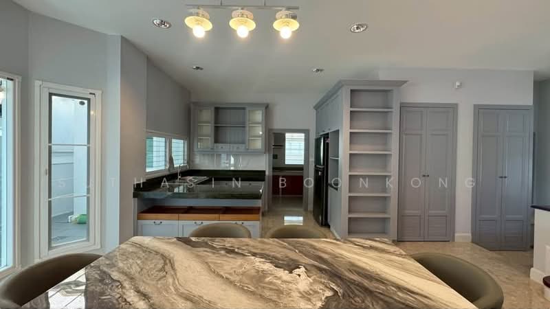 Nantawan Rama 9-Onnut, Bangkok, Soi Mu Ban Nantawan, Prawet, Prawet, Bangkok, 4 Bedrooms, 300 sqm, Single Detached House For Rent, by Suthasin Boonkong, 500169201 - DDproperty.com