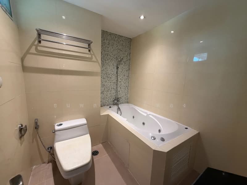 UN Residence, Bangkok, Khlong Tan Nua, Watthana, Bangkok, 2 Bedrooms, 120 sqm, Condo For Rent, by ธนพล โพธิ์ทอง, 500169237 - DDproperty.com