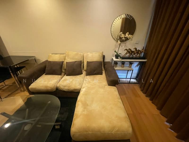 Collezio Sathorn-Pipat, Bangkok, 41 Soi Pipat 1 Silom Road, Silom, Bang Rak, Bangkok, 1 Bedroom, 42 sqm, Condo For Sale, by Nuttharom  Linla , 500169248 - DDproperty.com