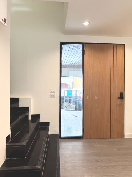 Baan Klang Muang Ladprao-Yothin Phatthana, Bangkok, Soi Baan Klang Muang Ladprao-Yothin Phatthana, Lat Phrao, Lat Phrao, Bangkok, 3 Bedrooms, 180 sqm, Townhouse For Rent, by Agent Pla, 500169268 - DDproperty.com